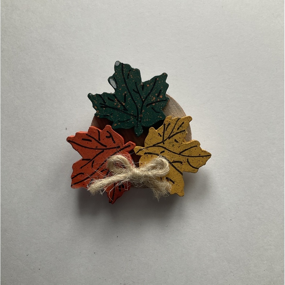 Fall Leaves Wooden Brooch Autumn Leaf Carved Wood Lapel Pin Green Orange Yellow